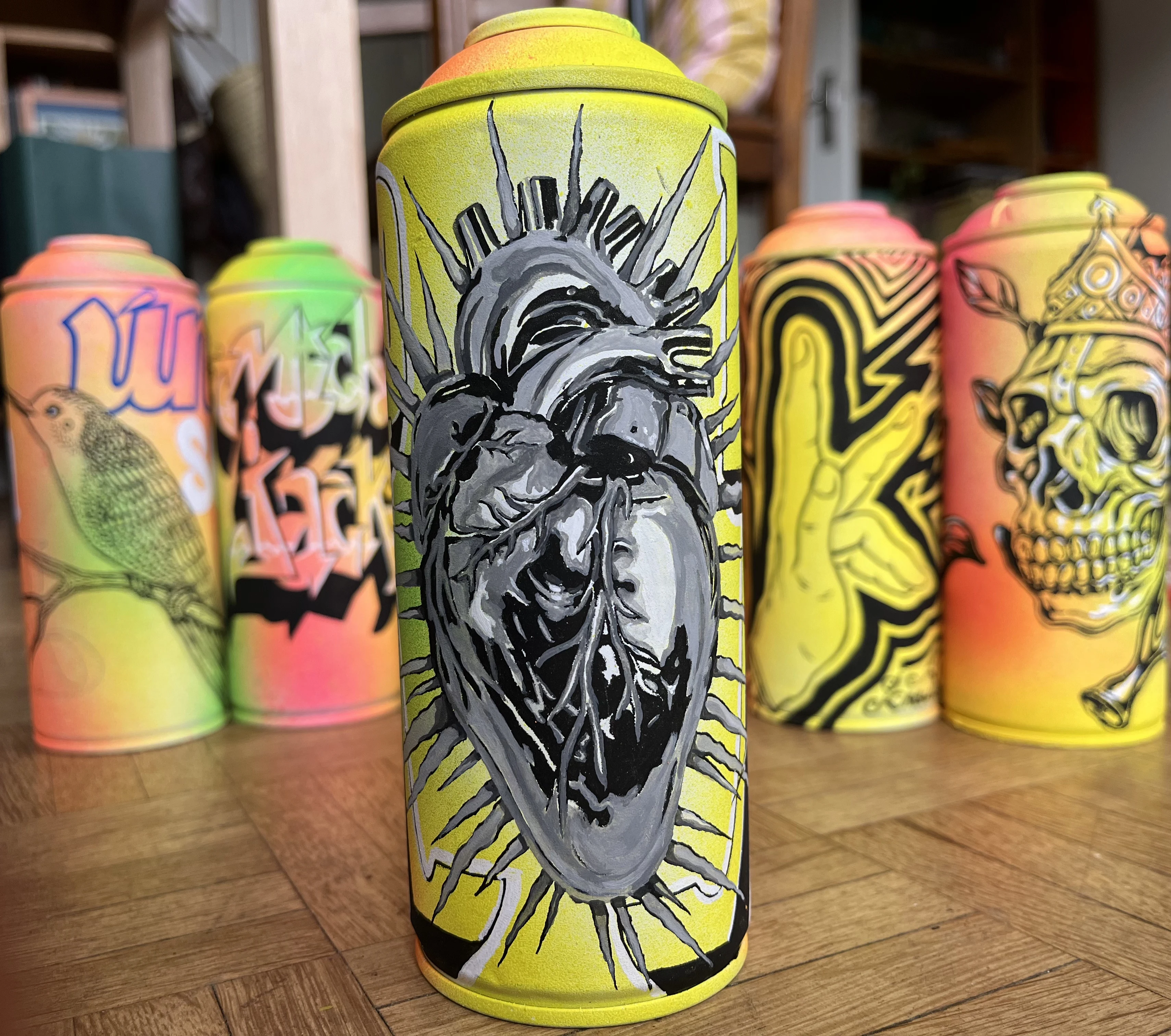 Custom spray can preview